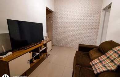 Imagem: A casa possui 2 Dormitórios, 1 Banheiro, 1 Vaga na garagem