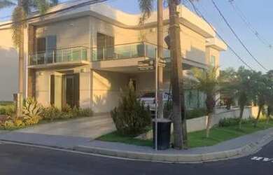 Imagem: A casa em condomínio possui 3 Dormitórios, 5 Banheiros, 4