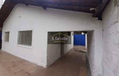 Imagem: A casa possui 2 Dormitórios, 2 Banheiros, 5 Vagas na garagem