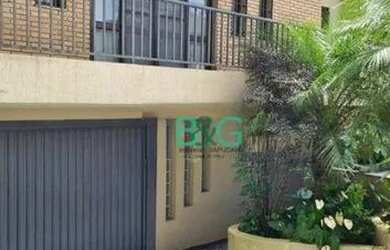 Imagem: A casa para alugar possui 4 Dormitórios, 5 Banheiros, 5 Vagas