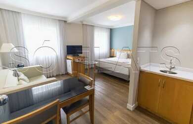 Imagem: O studio para alugar possui 1 Dormitório, 1 Banheiro, 1 Vaga