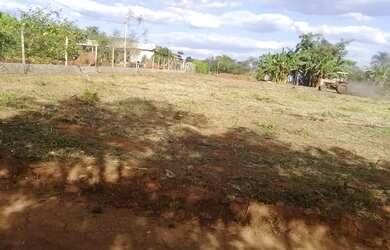 Imagem: A chácara possui 2.400m² de Área e está localizado em Inhumas