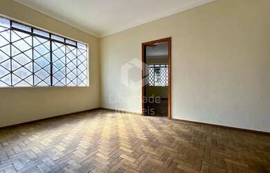 Imagem: O apartamento possui 3 Dormitórios, 2 Banheiros, 90m² de Área