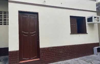 Imagem: A casa possui 1 Dormitório, 1 Banheiro, 60m² de Área e está