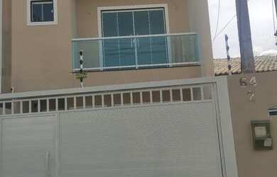 Imagem: A casa possui 2 Dormitórios, 3 Banheiros, 2 Vagas na garagem