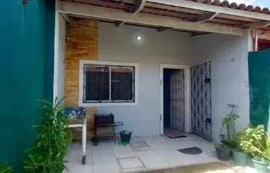 Imagem: A casa possui 2 Dormitórios, 1 Banheiro, 1 Vaga na garagem