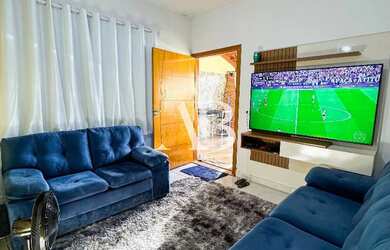 Imagem: A casa possui 2 Dormitórios, 2 Banheiros, 4 Vagas na garagem