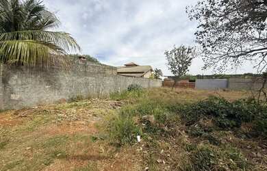 Imagem: O terreno possui 800m² de Área e está localizado em 7 Pontes