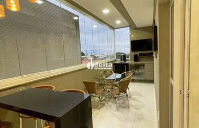 Imagem: O apartamento possui 3 Dormitórios, 4 Banheiros, 4 Vagas na