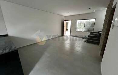 Imagem: A casa em condomínio à venda possui 2 Dormitórios, 3 Banheiros