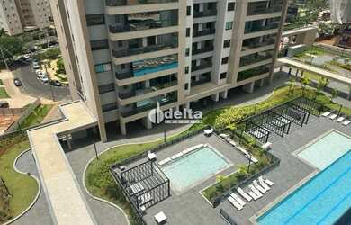 Imagem: O apartamento possui 3 Dormitórios, 5 Banheiros, 2 Vagas na