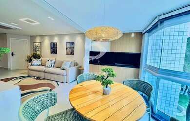 Imagem: O apartamento possui 3 Dormitórios, 2 Banheiros, 2 Vagas na