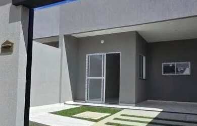 Imagem: A casa possui 3 Dormitórios, 2 Banheiros, Imóvel novo e está