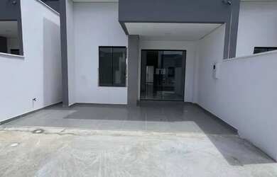 Imagem: A casa em condomínio possui 2 Dormitórios, 1 Banheiro, 2 Vagas