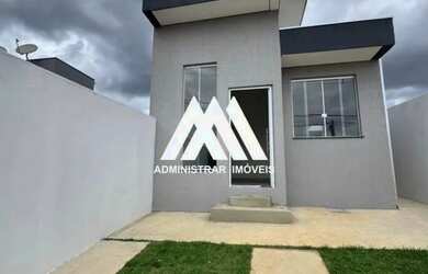 Imagem: A casa possui 2 Dormitórios, 1 Banheiro, 1 Vaga na garagem