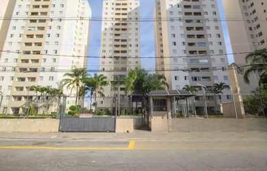 Imagem: O apartamento possui 3 Dormitórios, 1 Banheiro, 1 Vaga na garagem