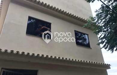 Imagem: A casa possui 5 Dormitórios, 5 Banheiros, 284m² de Área e