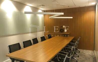 Imagem: O depósito possui 5 Vagas na garagem, 300m² de Área, Imóvel