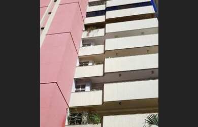 Imagem: O apartamento possui 4 Dormitórios, 5 Banheiros, 2 Vagas na