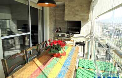 Imagem: O apartamento possui 3 Dormitórios, 3 Banheiros, 2 Vagas na