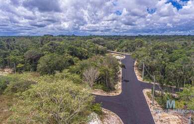 Imagem: O terreno à venda possui e está localizado em Arraial D Ajuda