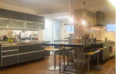 Imagem 14: Apartamento alto padrão. Imóvel mobiliado, Varanda, 220m² de Áreae4...