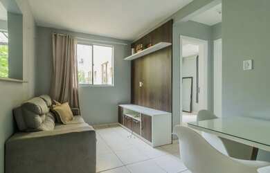 Imagem: O apartamento possui 2 Dormitórios, 1 Banheiro, 1 Vaga na garagem