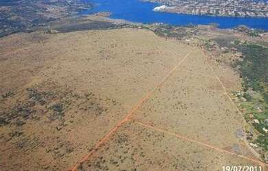 Imagem: O terreno possui 600m² de Área e está localizado em Setor