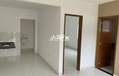 Imagem: A casa possui 2 Dormitórios, 1 Banheiro, 1 Vaga na garagem