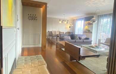 Imagem 9: Apartamento alto padrão. Imóvel mobiliado, Varanda, 220m² de Áreae4...