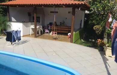 Imagem 2: Casa em Cristal. Piscina, Churrasqueira, 250m² de Áreae2 Vagas na garagem