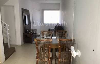 Imagem: A casa possui 2 Dormitórios, 3 Banheiros, 1 Vaga na garagem