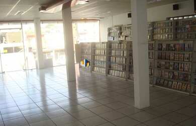 Imagem: O depósito possui 320m² de Área e está localizado em Vila