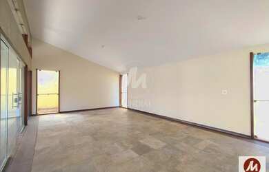 Imagem 10: Casa térrea na rua 6 dormitórios/suite, cozinha planejada