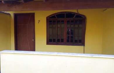 Imagem: A casa em condomínio possui 2 Dormitórios, 2 Banheiros, 1