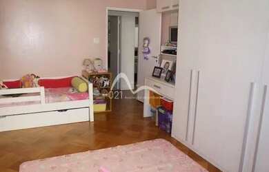 Imagem: O apartamento possui 3 Dormitórios, 2 Banheiros, 1 Vaga na