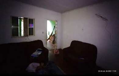 Imagem: A casa possui 2 Dormitórios, 1 Banheiro, 1 Vaga na garagem