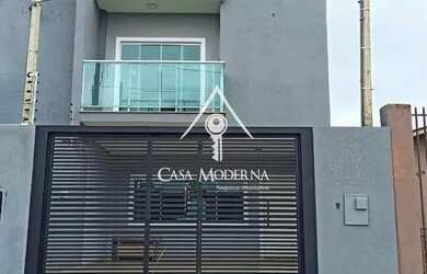 Imagem: A casa possui 2 Dormitórios, 2 Banheiros, 2 Vagas na garagem