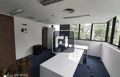 Imagem 1: Conjunto, 254 m² - venda por R$ 3.000.000,00 ou aluguel por R$ 20.628,27/mês...