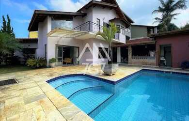 Imagem: A casa em condomínio possui 3 Dormitórios, 5 Banheiros, 4