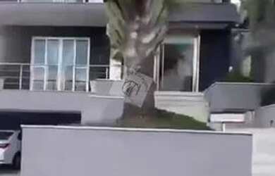 Imagem: A casa em condomínio possui 3 Dormitórios, 5 Banheiros, 5