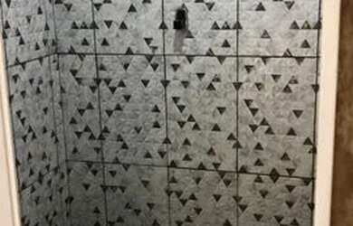 Imagem: A casa possui 2 Dormitórios, 1 Banheiro, 1 Vaga na garagem