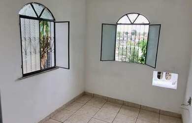 Imagem 2: CASA TODA REFORMADA. Varanda, 100m² de Área, 2 Vagas na garageme2 Dormitórios