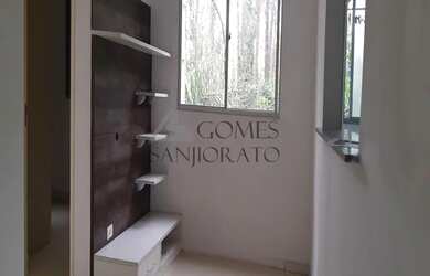 Imagem: O apartamento possui 2 Dormitórios, 1 Banheiro, 1 Vaga na garagem