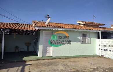 Imagem: A casa possui 1 Dormitório, 1 Banheiro, 1 Vaga na garagem