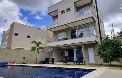 Imagem: A casa em condomínio possui 3 Dormitórios, 5 Banheiros, 4