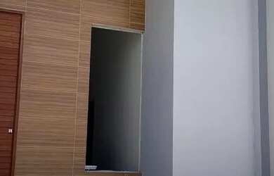 Imagem: A casa possui 3 Dormitórios, 3 Banheiros, 2 Vagas na garagem