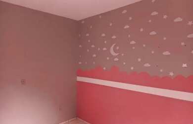 Imagem: A casa possui 2 Dormitórios, 1 Banheiro, 2 Vagas na garagem