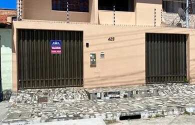 Imagem: A casa possui 5 Dormitórios, 5 Banheiros, 2 Vagas na garagem