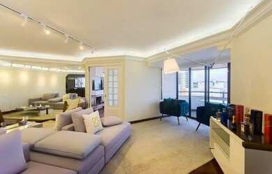 Imagem: O apartamento possui 4 Dormitórios, 5 Banheiros, 3 Vagas na